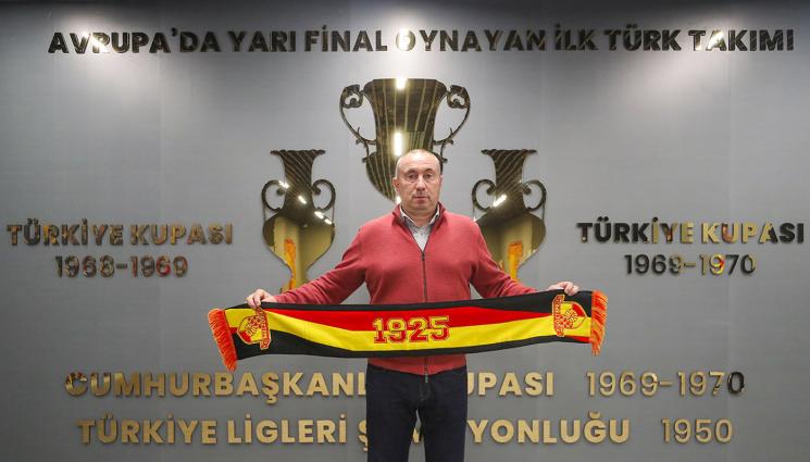 Стоилов Гьозтепе - Тимът на Стоилов отнесе як пердах