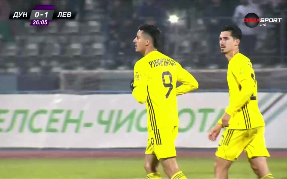 Левски поведе в резултата срещу Дунав в Русе с гол