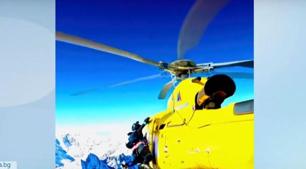 Българин скочи край Еверест с рекордно малък парашут. Красимир Илиев