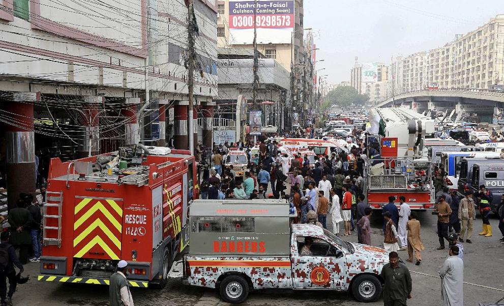 Пакистан пожар търговски център
