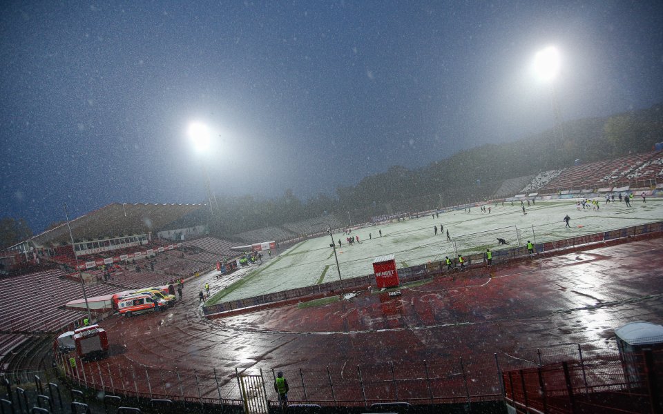 На този етап мачът между ЦСКА и Етър, който бе