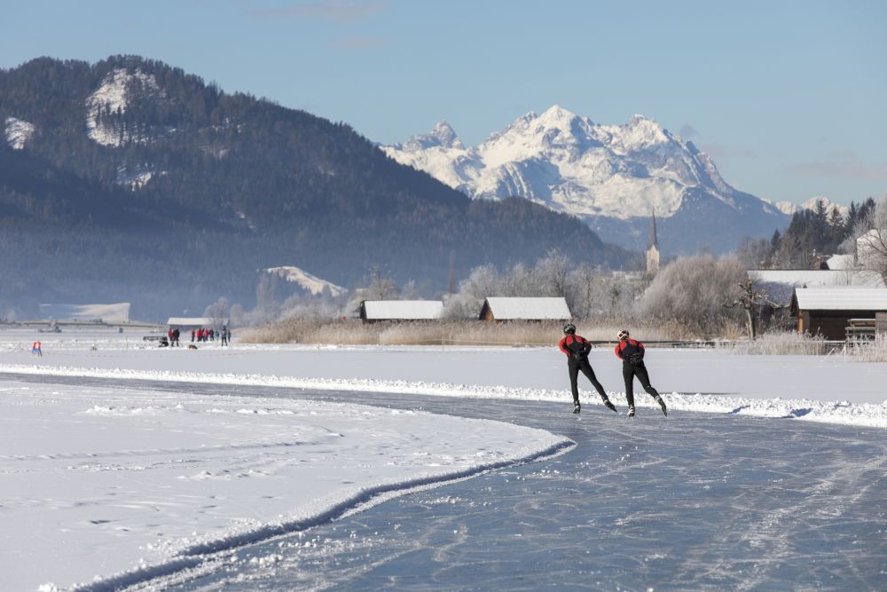 Езерото Weissensee в Техендорф, Австрия