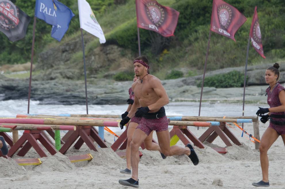  Михаил Кръстев 