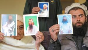 Семейството на Мохамед Рахим афганистански затворник в Гуантанамо настоява за