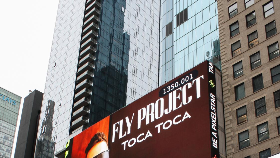 Успехът на FLY PROJECT достигна Times Square