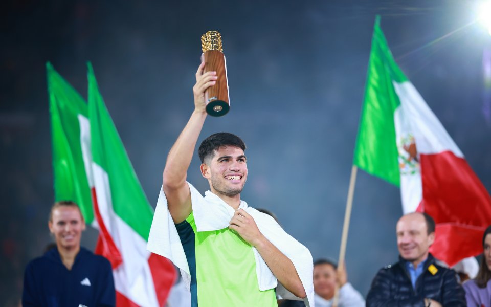 Световният номер 2 в мъжкия тенис Карлос Алкарас (Испания) победи
