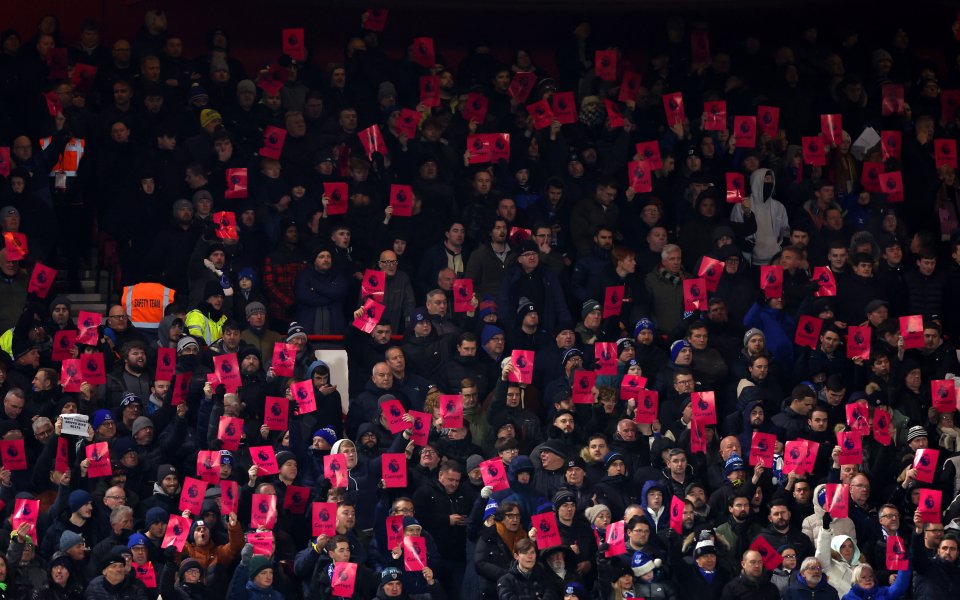 Евертън няма да играе официални мачове на новия си стадион