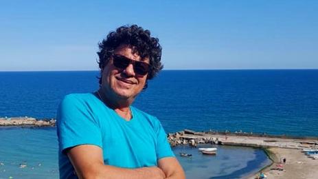 Ники Априлов