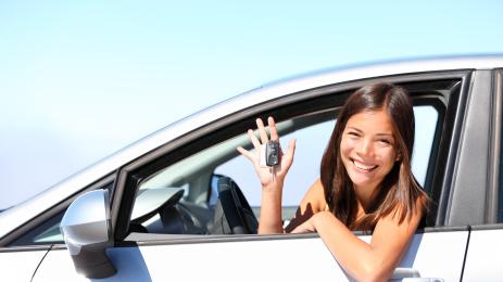 млад шофьор