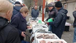 Никулден риба опашки Женски пазар