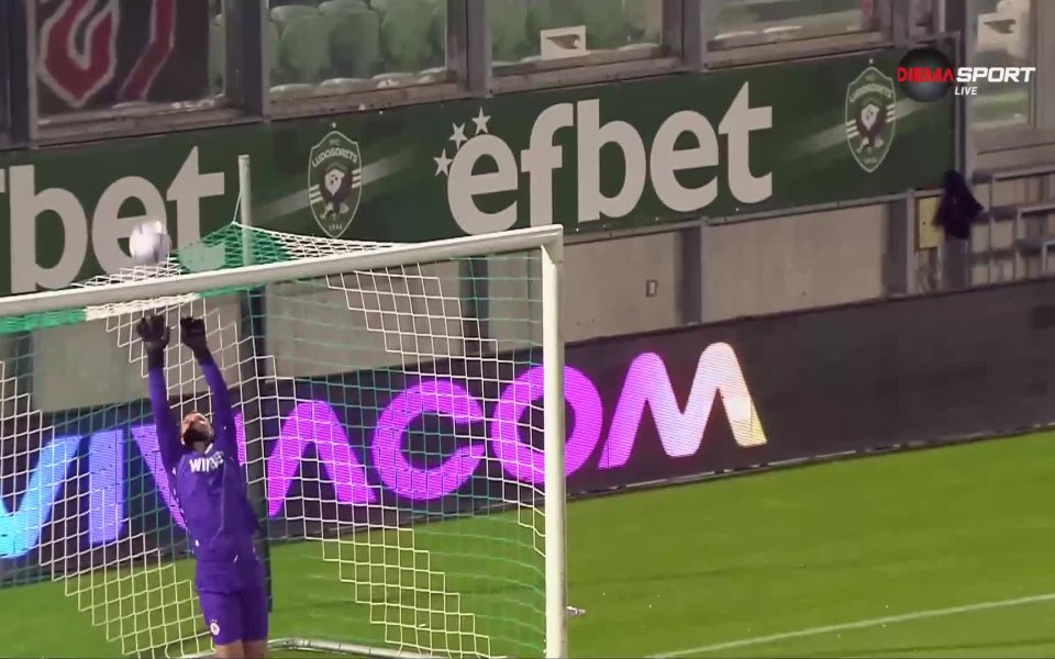 Вратарят на ЦСКА – Густаво Бусато получи травма в мача