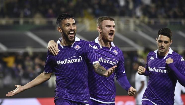 Фиорентина - Отърваха резила: Финалистът за Купата на Италия Фиорентина възкръсна 