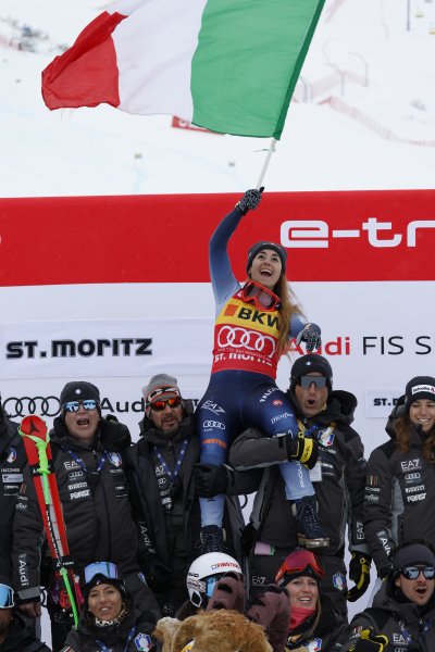 София Годжа спечели първия супергигантски слалом за сезона при жените1