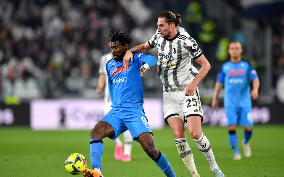 Ювентус посреща Наполи в мач от 15-я кръг на Серия