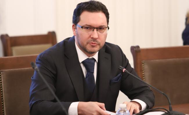 Даниел Митов е готов да поеме поста на външен министър