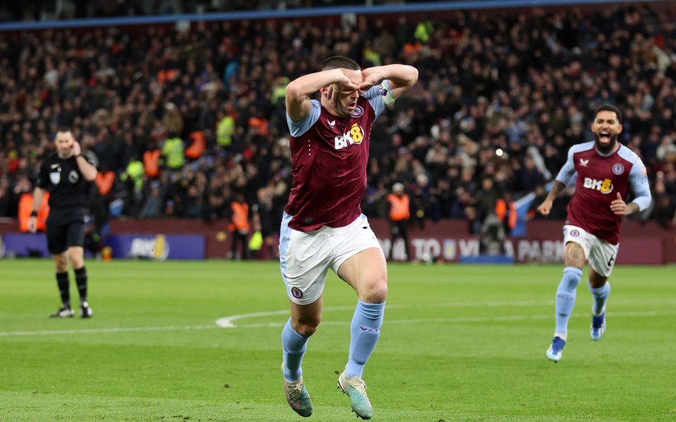 Героят за Астън Вила от мача с Арсенал - Джон