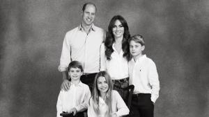 Кралското семейство на Кейт и Уилям публикува традиционната си коледна