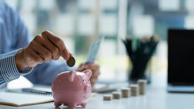 Как да възпитаме самите себе си да спестяваме? (ВИДЕО)