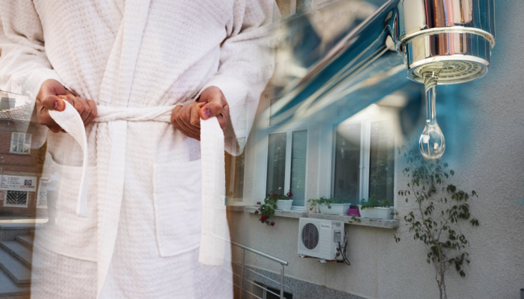 халат - СТАНА ЗАРАЗНО: Нова гавра - ядосан клиент реши да се изкъпе във ВиК!