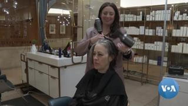 Учени разкриха как да „излекуват” побеляването на косата