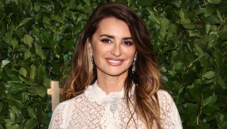 Пенелопе Крус - МАНИЯ!? Пенелопе Крус с шантава колекция, трупала я с години