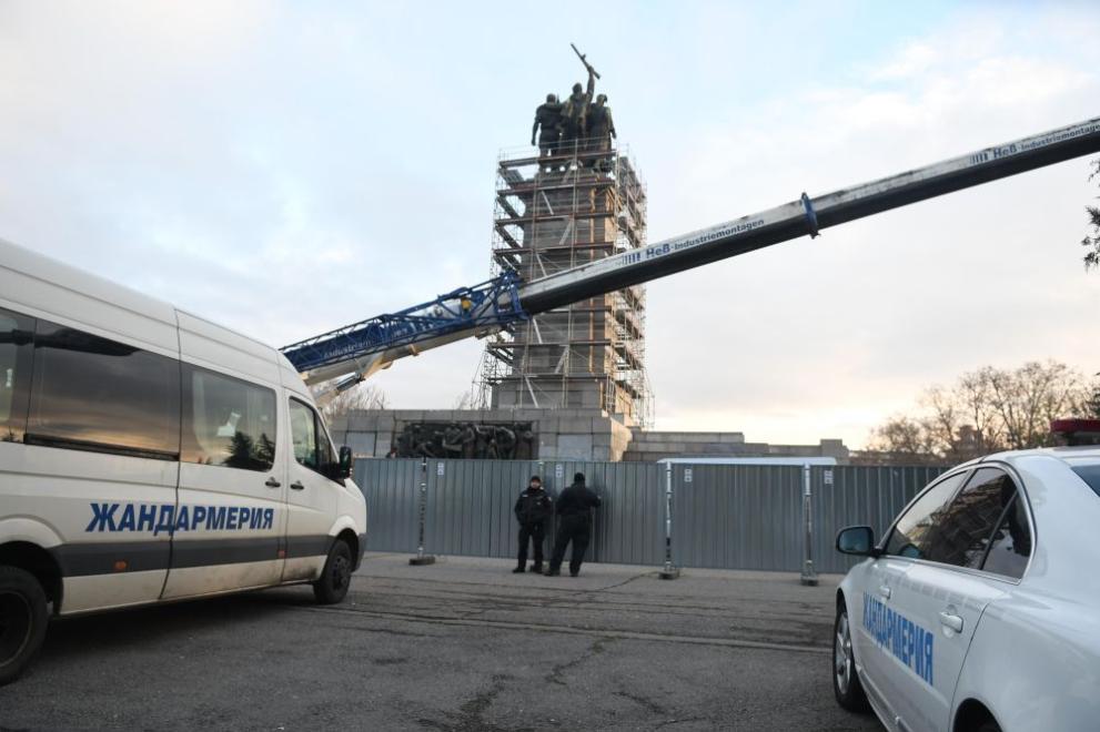  ремонт Паметник на Съветската войска 