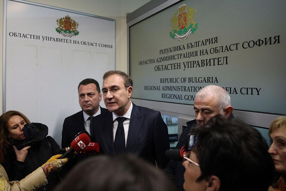 “Както стоим в НС, ще стоим и тук, докато не