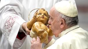 Папа Франциск ръководи службата на Разпети петък в базиликата Свети