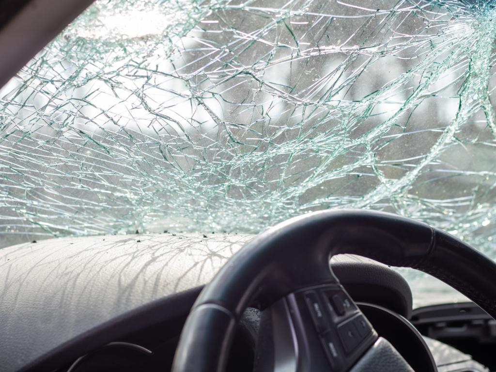 Кола и автобус на градския транспорт катастрофираха в София предаде  Инцидентът