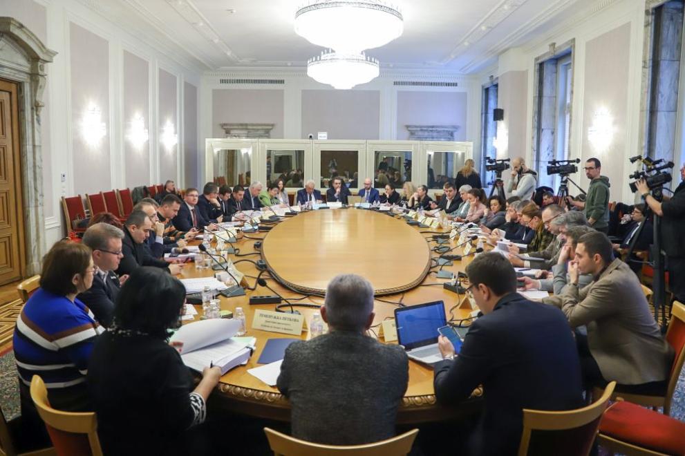 Комисията по бюджет и финанси ще гласува на второ четене