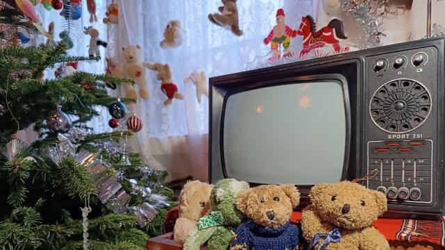 Коледа като от соца пресъздадоха в Букурещ (СНИМКИ)