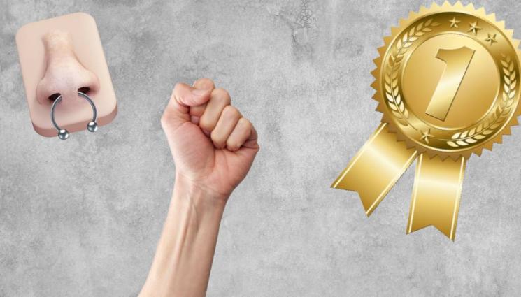 пиърсинг - Ентусиаст си надупчи мутрата за 