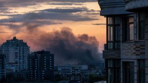 Руски дронове са атакували южния украински град Одеса тази вечер