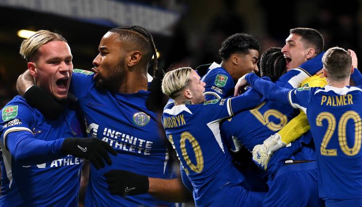 Мудрик Челси Нюкасъл - Кански мъки за 1/4 финал на Челси след голов спектакъл срещу Лийдс! Груев отпадна от групата преди мача