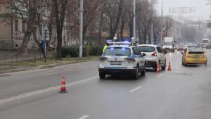 Шофьор блъсна 14 годишно дете на пешеходна пътека в Благоевград БГНЕС