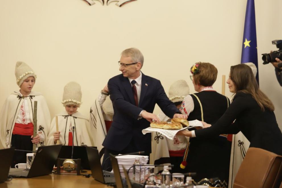  коледари посещаване мс министерски съвет акад николай денков 