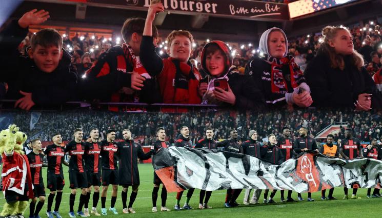 Байер - Байер зимен шампион: Леверкузен отнесе Бохум с хеттрик на Шик в първия му мач като титуляр от 14 месеца