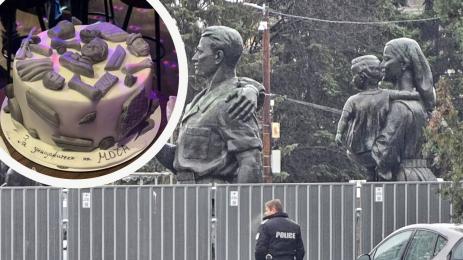 Паметник на Съветската армия торта