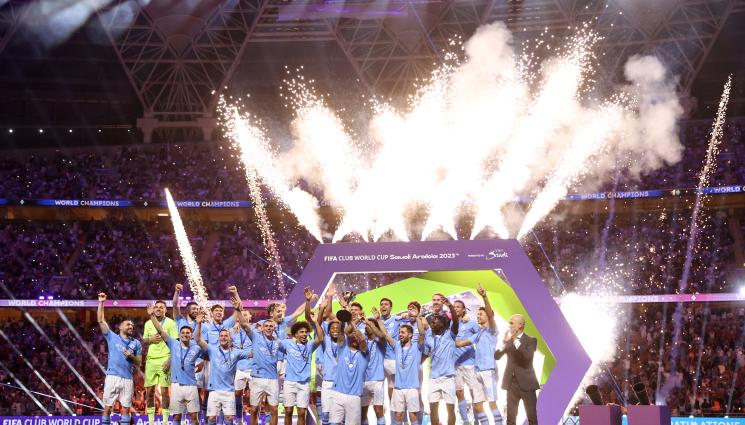 Манчестър Сити - Сити стъпи и на световния връх!