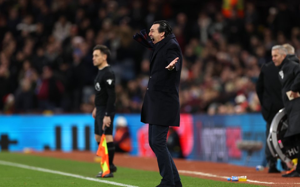 Астън Вила се размина с престижна победа над Манчестър Юнайтед, след като