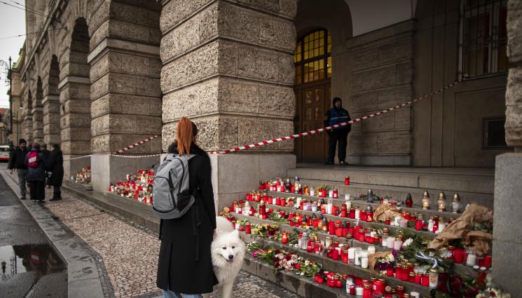 чехия - СЛЕД МАСОВОТО УБИЙСТВО: Ден на траур в Чехия