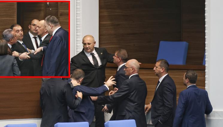 депутати - ЗАРАДИ СКАНДАЛИТЕ: Депутатите наказани с крупна сума