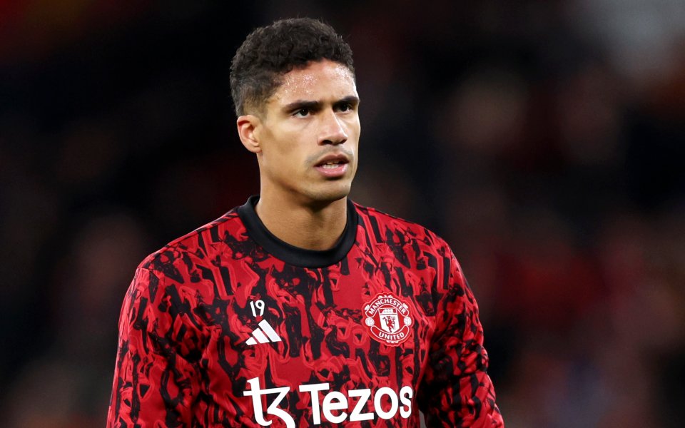 Защитникът на Манчестър Юнайтед - Рафаел Варан, няма желание да