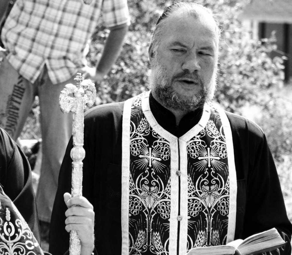 Отец Боян Саръев, известен още като Кръстителя на Родопите, е
