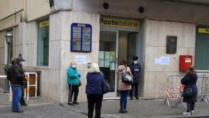 Изплащането на пенсиите чрез пощенските станции започва от днес и