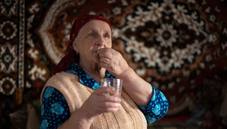 ДА Е ЖИВА И ЗДРАВА: Баба на 105 години разкри тайната на дълголетието ...
