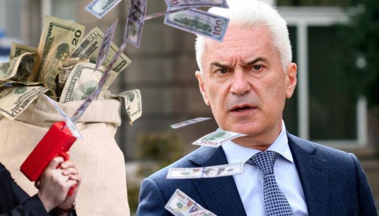 Волен Сидеров - НА ХЛЯБА МЕКОТО: Травестит опитва да прилапа Волен Сидеров, иска да го прави чичко-паричко! (ВИДЕО)