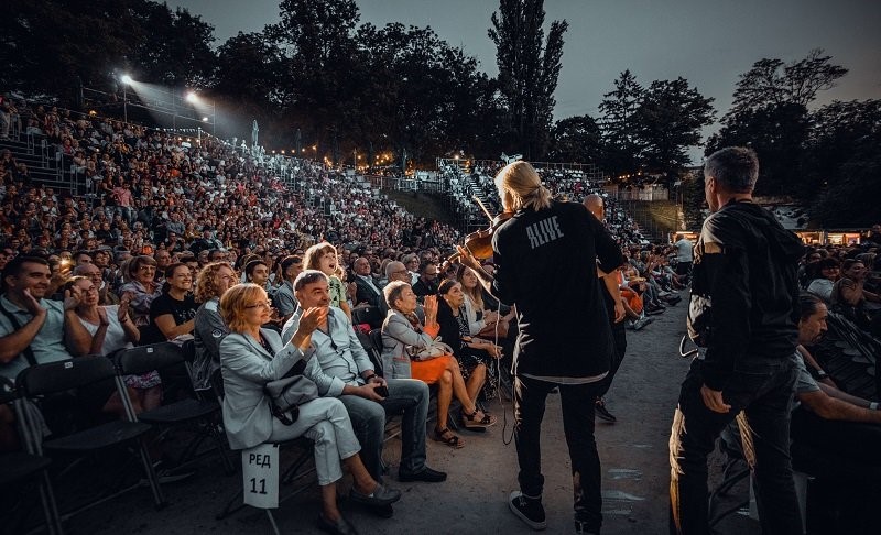 Дейвид Гарет