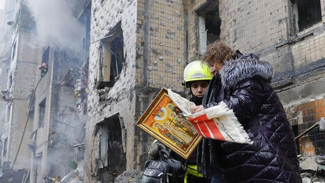 След поредицата масирани атаки срещу Украйна: Ужасът от нестихващата война (ГАЛЕРИЯ)