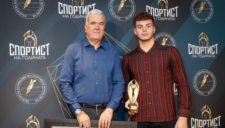 Вакареев Мицин награди - Николай Вакареев: За първи път треньор по плуване печели това отличие